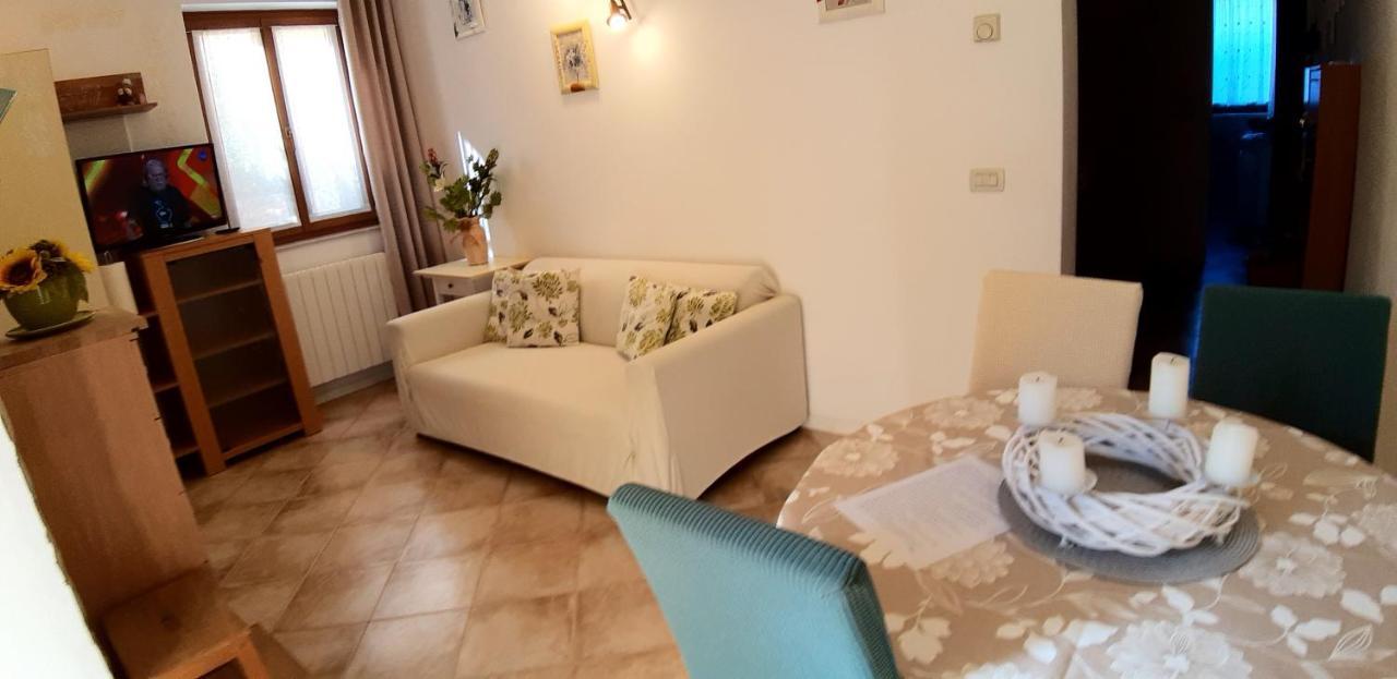 Galižana Apartments Demori מראה חיצוני תמונה