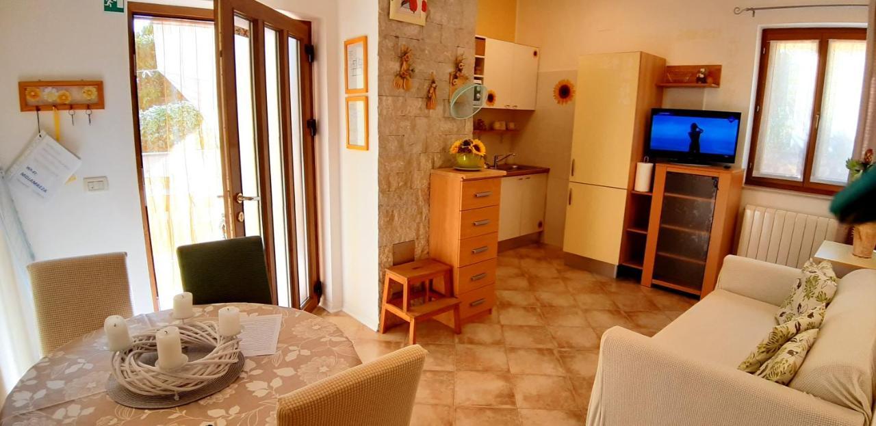 Galižana Apartments Demori מראה חיצוני תמונה