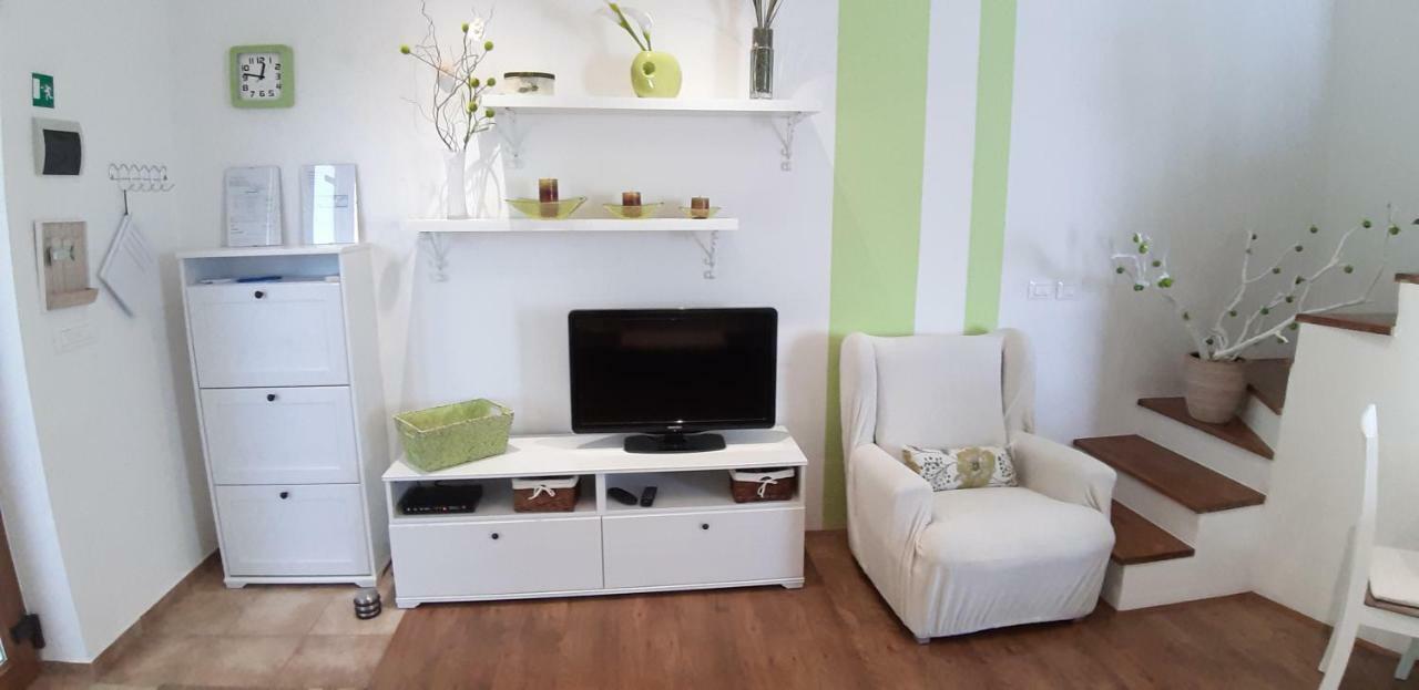 Galižana Apartments Demori מראה חיצוני תמונה